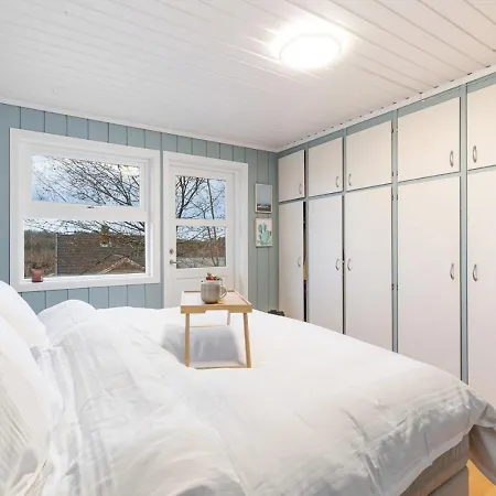 Familievennlig Hus Naer Badestrand Og Sentrum Appartement